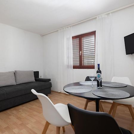 Apartments Family Roso Promajna Exterior foto